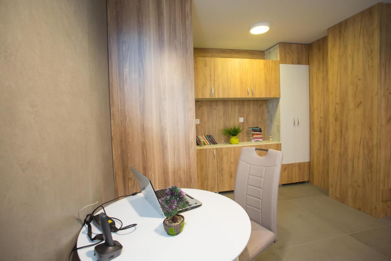 Tilia Hotel เซทินเจ ภายนอก รูปภาพ